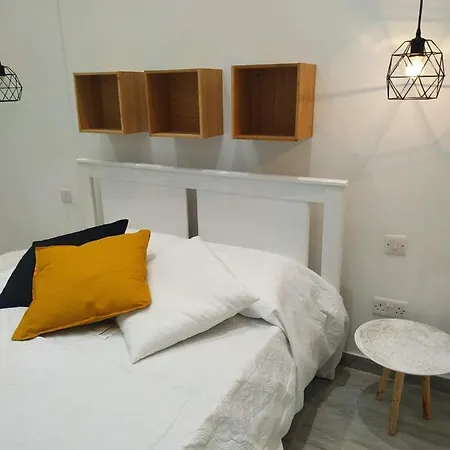 Проживание в семье Daffodil Double Bedroom
